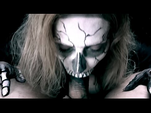 ❤️ Demon girl zuigt pik met haar zwarte mond en slikt sperma. ☑ Anal video at nl.creditme.top ️❤